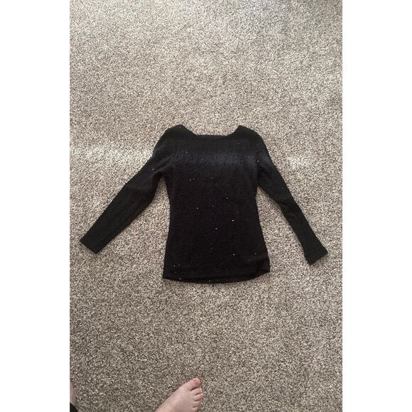 Sweater - Picture 1 of 4